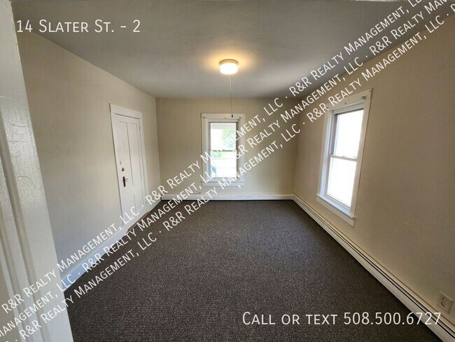 Building Photo - 14 Slater St