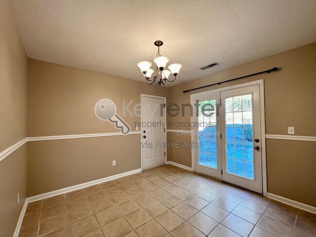 Building Photo - 3721 Connelly Ln