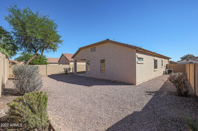 Building Photo - 16848 W Cottonwood St