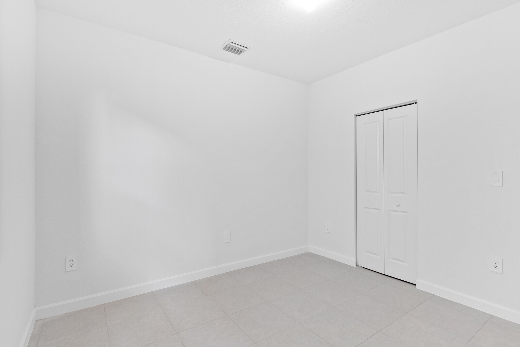 Building Photo - 11947 SW 241st Ter