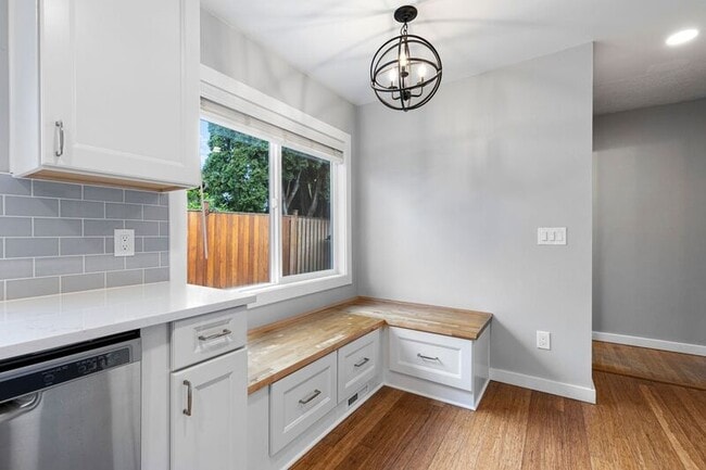 Building Photo - 8580 SE 34th Ave