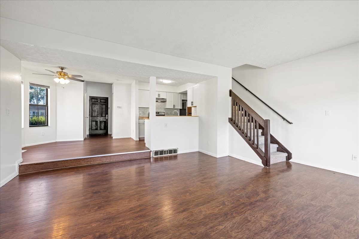 Living Room - 1600 Rock Creek Dr
