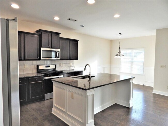 Building Photo - 2441 Melton Common Dr