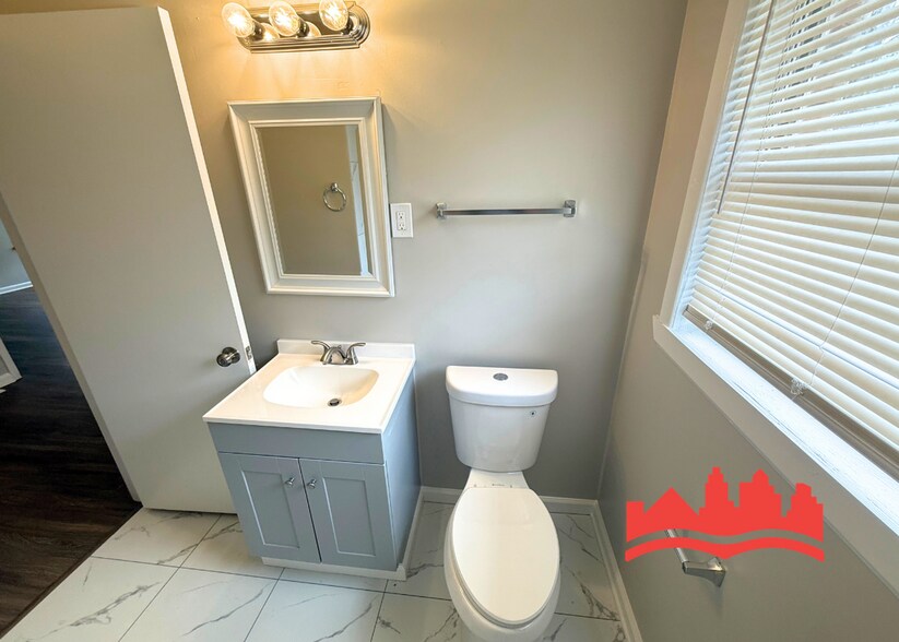 Building Photo - 142 Jeanne Dr