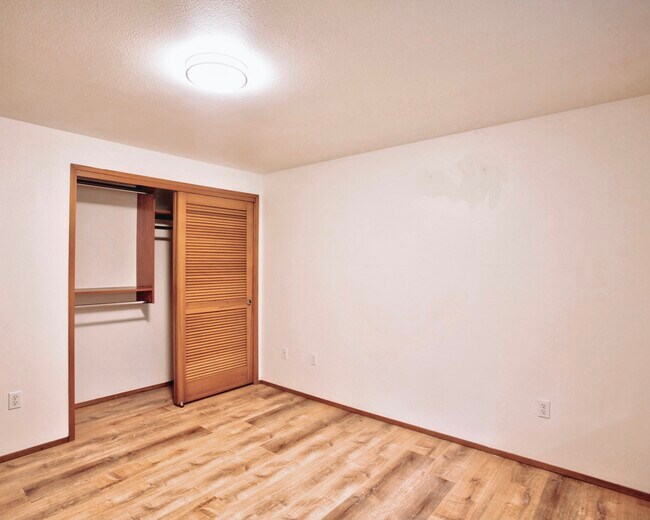 Building Photo - 145th