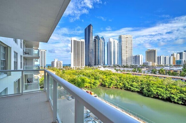 Building Photo - 230 174th St