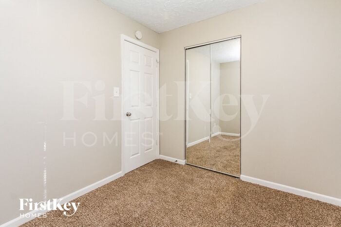 Building Photo - 955 Ridgewood Dr