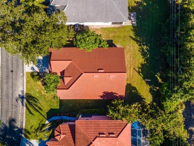 Building Photo - 9841 Las Casas Dr