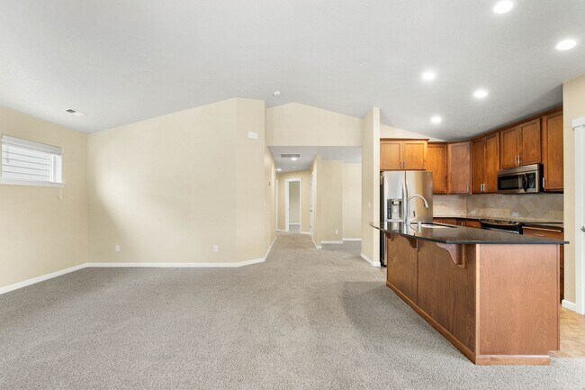 Building Photo - Liberty Lake Single Level Living
