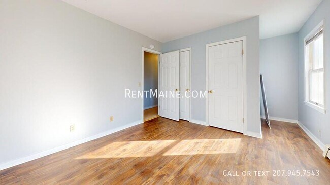 Building Photo - 53 Valley View Ln