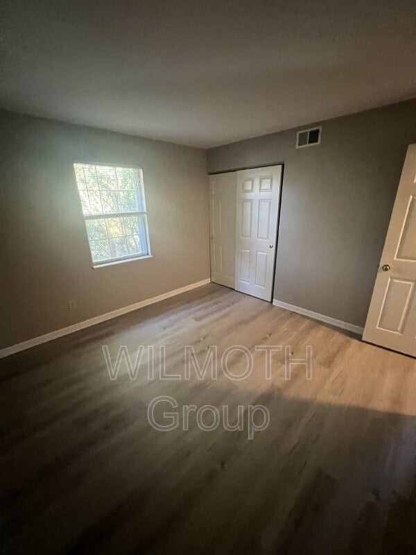 Building Photo - 1320 Millerwood Dr