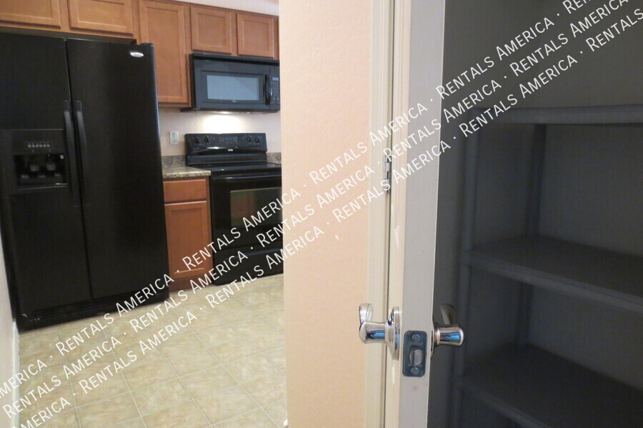 Building Photo - 16245 N 30th Pl