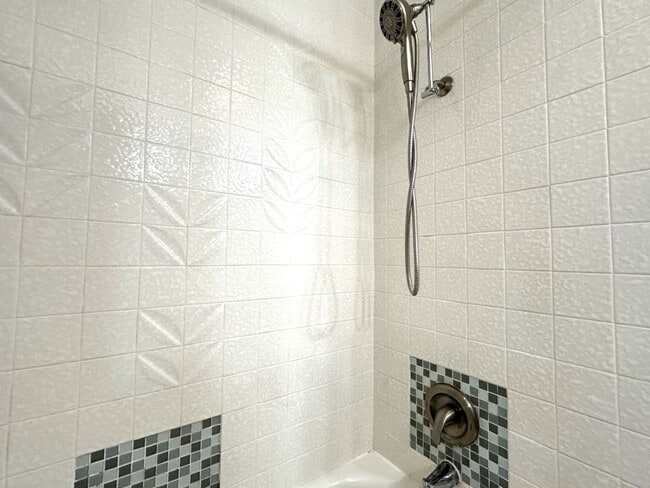 Building Photo - 4BR/3BA House in Rancho Penasquitos - Powa...