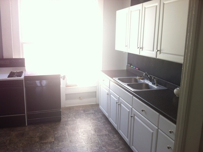 Building Photo - 1101 Tippecanoe St