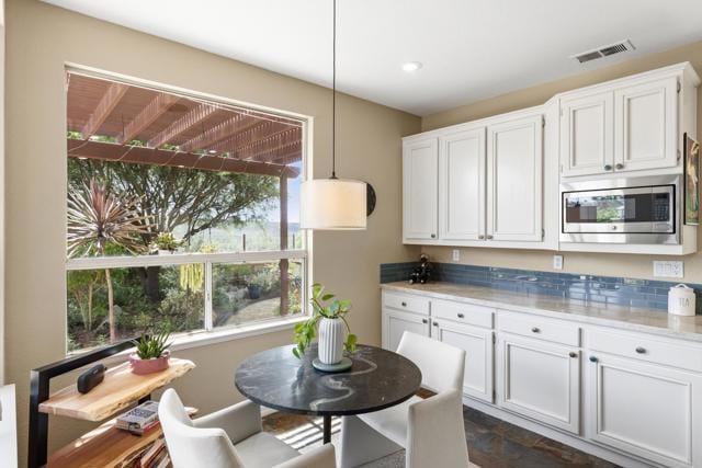 Building Photo - 7303 Celata Ln