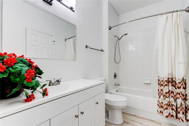 Building Photo - 2107 Portofino Pl