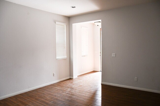 Building Photo - 3225 Donovan Ranch Rd