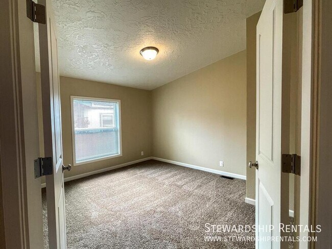 Building Photo - 1313 Bramblewood Ln