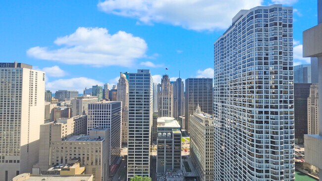 Building Photo - 440 N Wabash Ave
