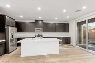 Building Photo - 200 Viento Rdg St