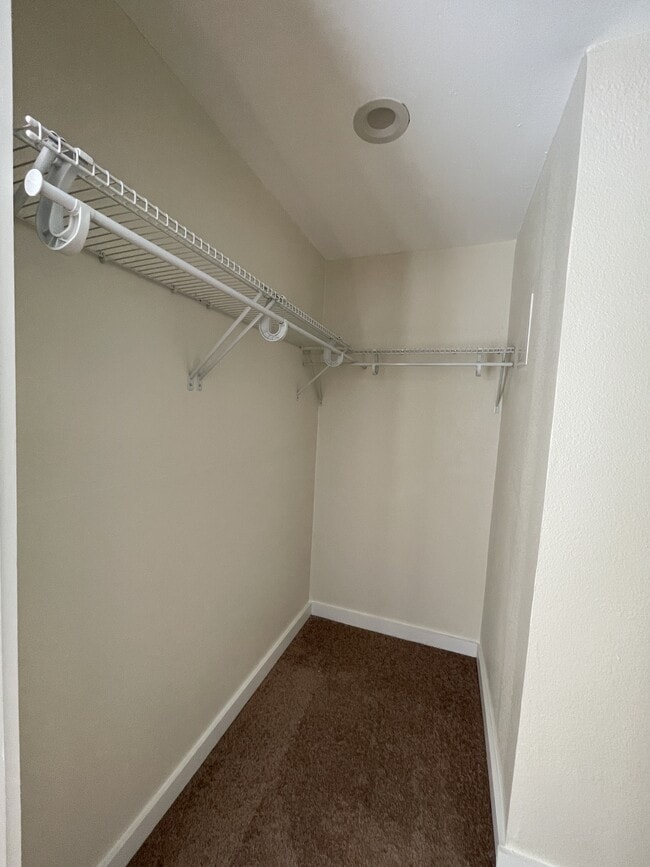 Building Photo - 226 Venice St