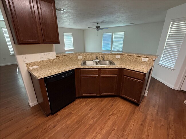 Building Photo - 22267 Doubletree Park Dr