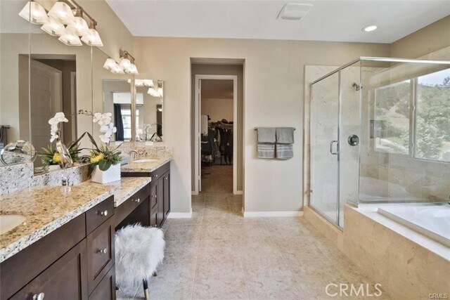 Building Photo - 4944 Princess Dr