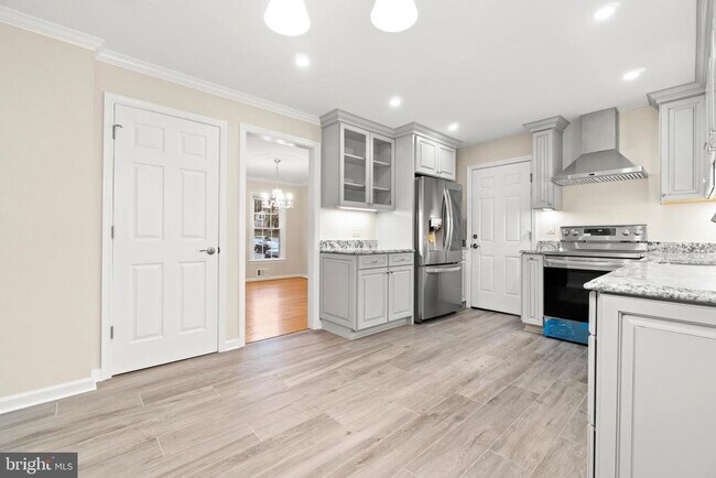 Building Photo - 1830 Clifdale Ct