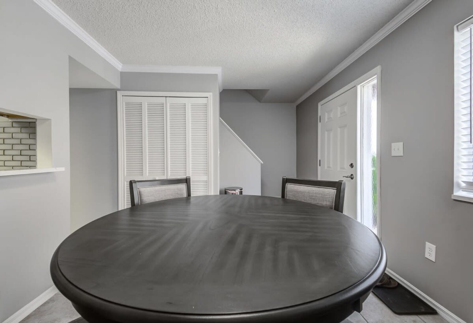 Building Photo - 603 Shorewood Dr