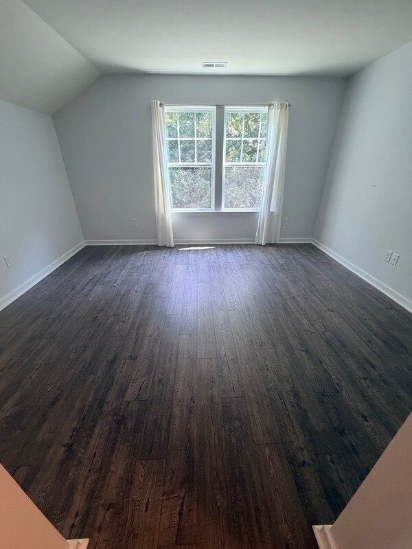 Building Photo - 2501 Sandler Way