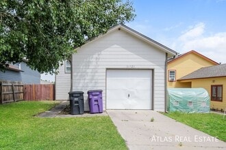 Building Photo - 14525 E 47th Dr