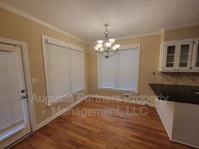Building Photo - 288 Wakefield Ln S