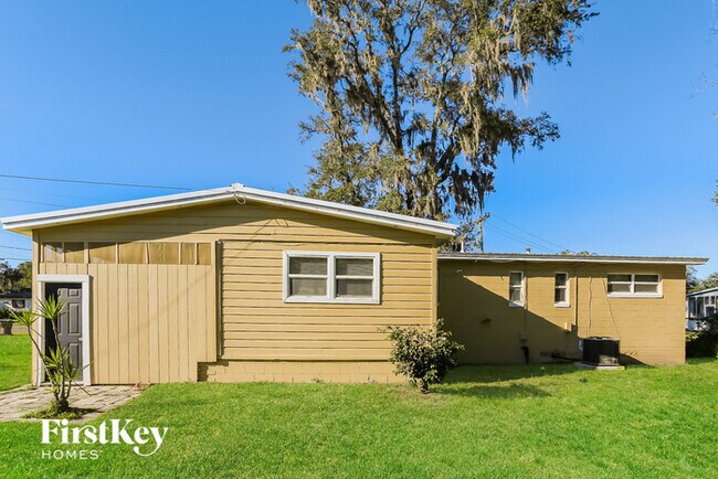 Building Photo - 262 Claudia Dr