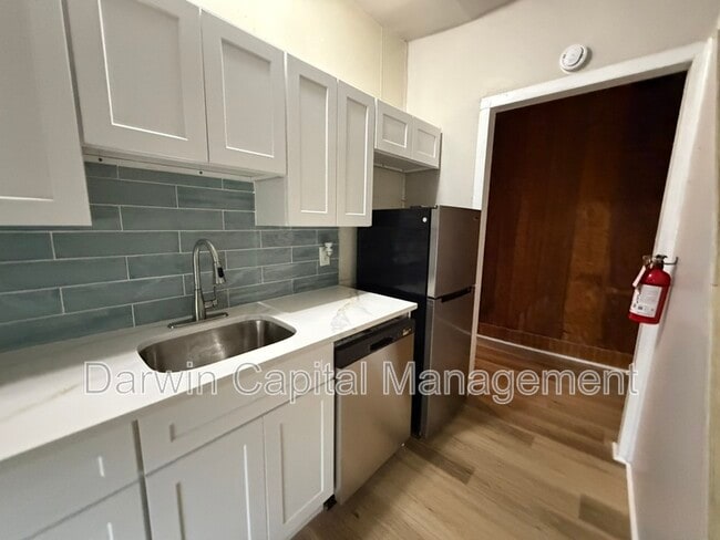 Building Photo - 1 Breakneck Rd