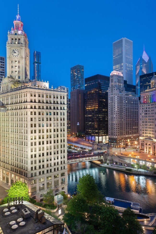 Building Photo - 403 N Wabash Ave
