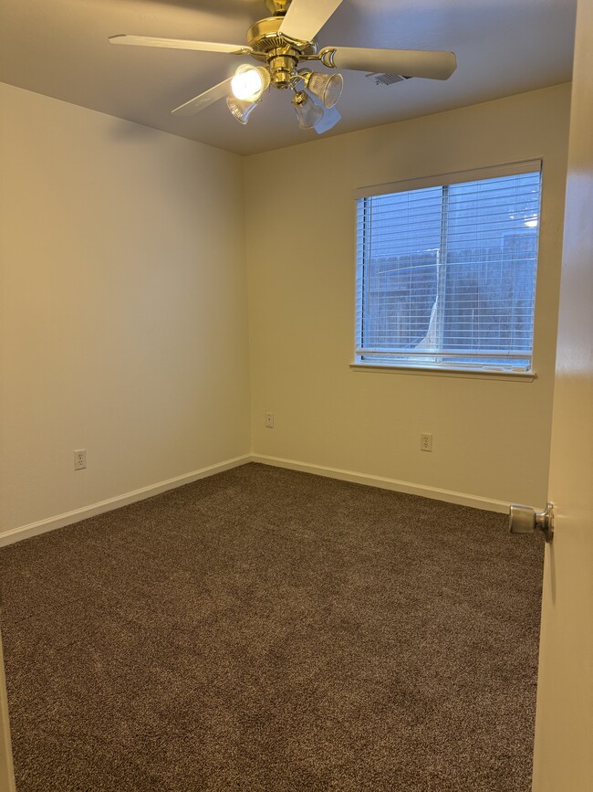 Building Photo - 279 Bighorn Meadow Dr