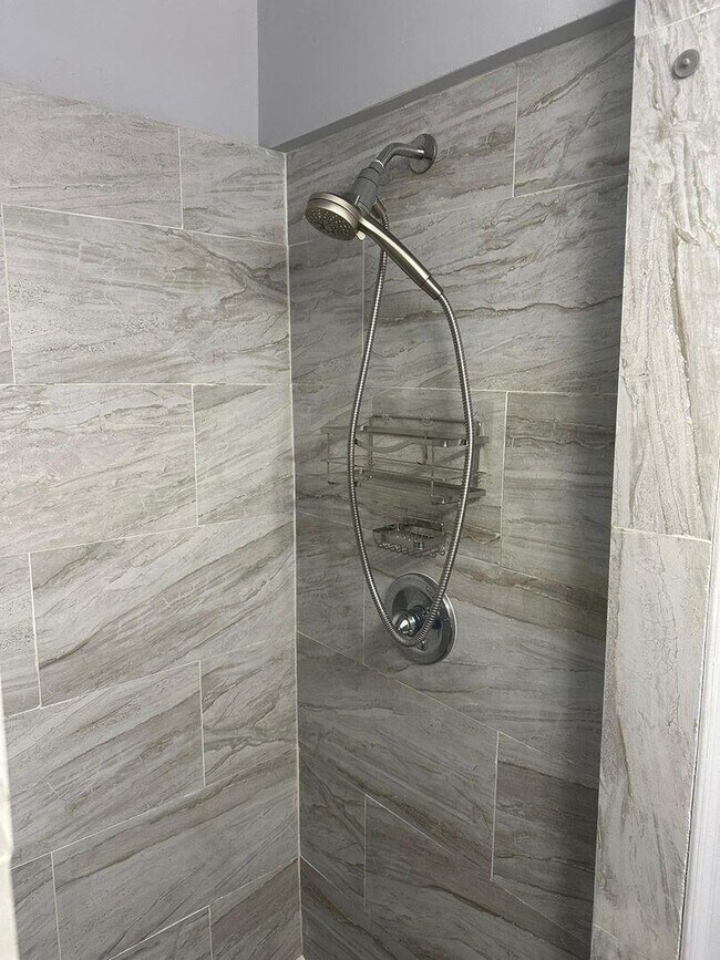 Building Photo - 51 NE 49th St