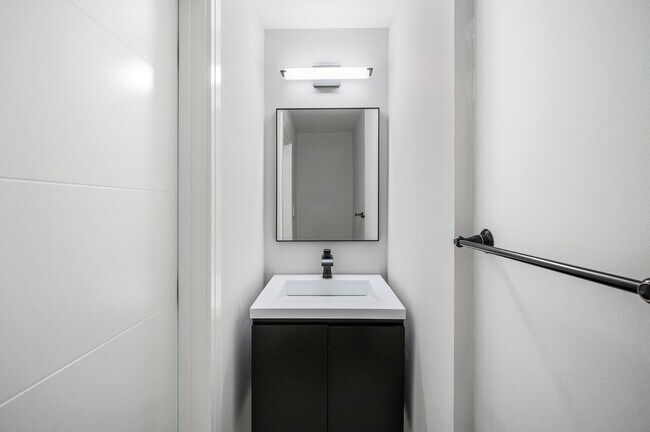 Building Photo - 3432 Pine Haven Cir