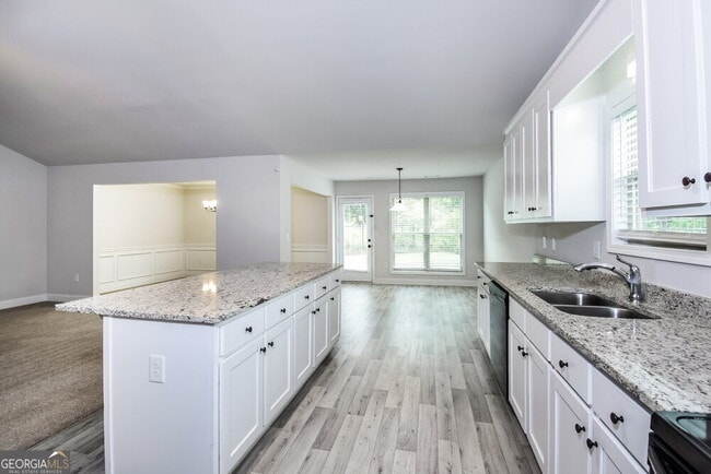 Building Photo - 84 Heartland Cir