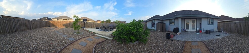 Backyard1 - 2322 Rio Pecos Dr