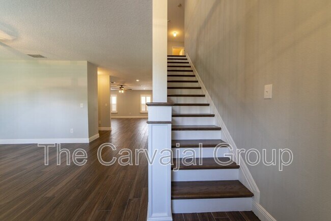 Building Photo - 1432 Bella Coola Dr