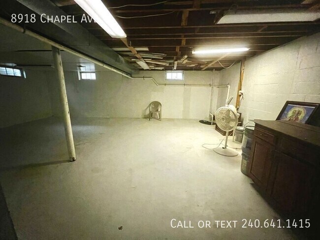Building Photo - 8918 Chapel Ave