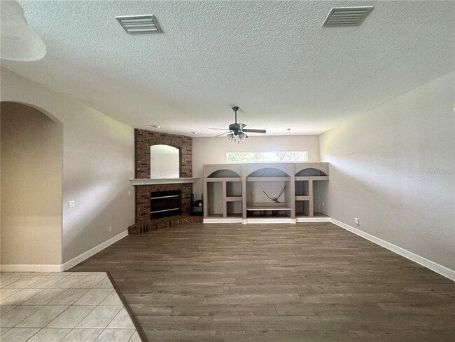 Building Photo - 401 Havenwood Way
