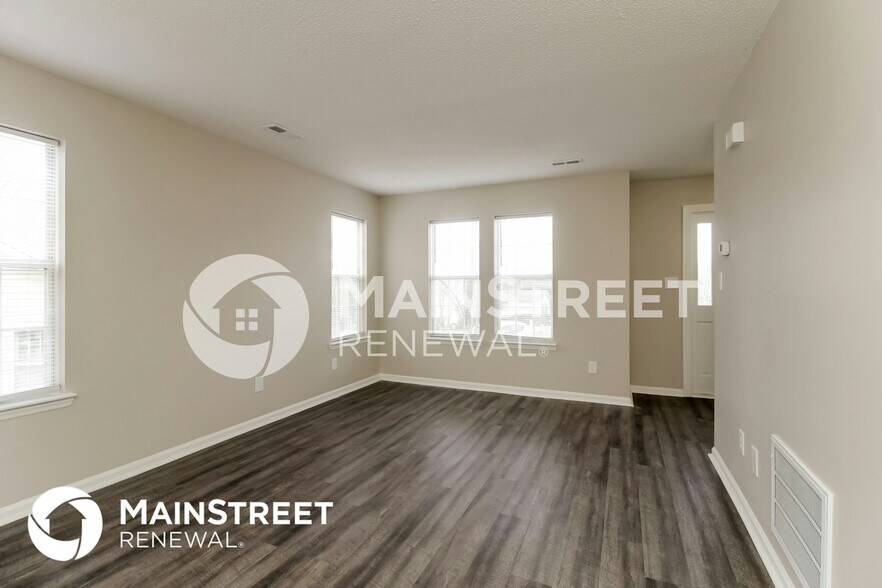 Building Photo - 3800 Broomstraw Ct