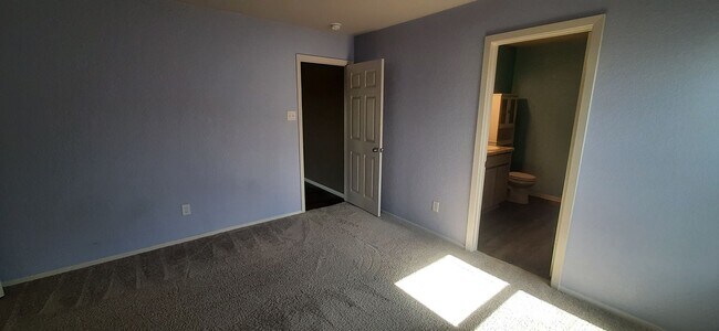 Building Photo - 26 Dunnaway Dr