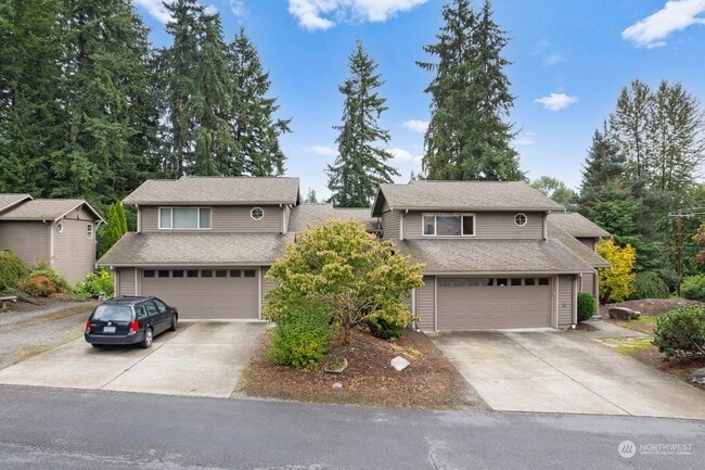 Primary Photo - 1807 Larch Way