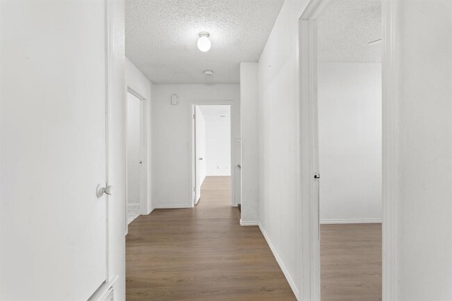 Building Photo - 1702 Spiderlily View
