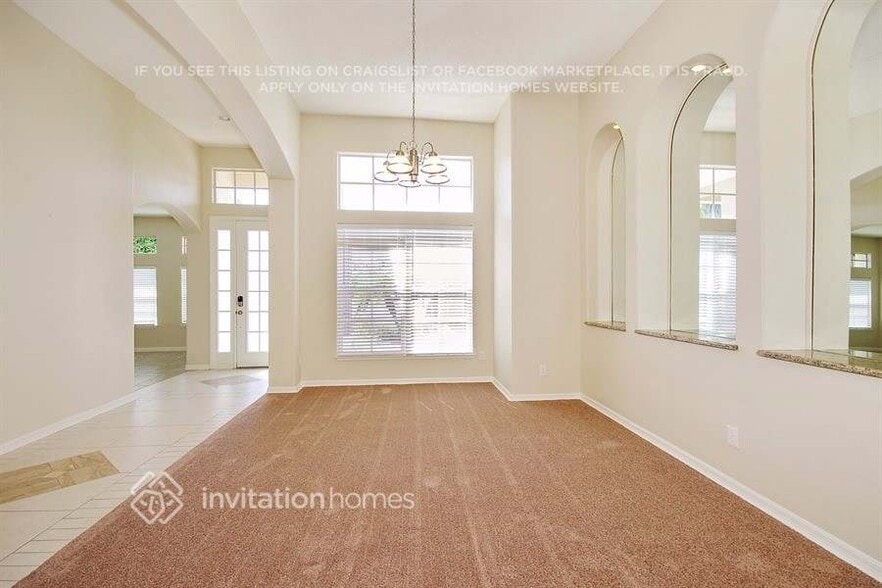 Building Photo - 14074 Magnolia Glen Cir