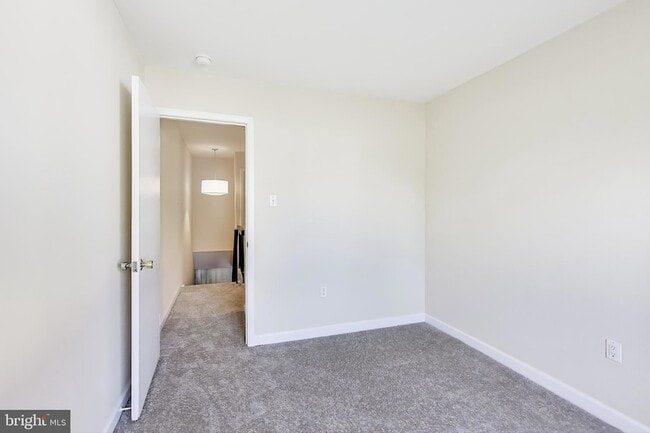 Building Photo - 9040 Centerway Rd