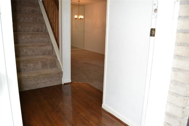 Building Photo - 2021 Spenwick Dr